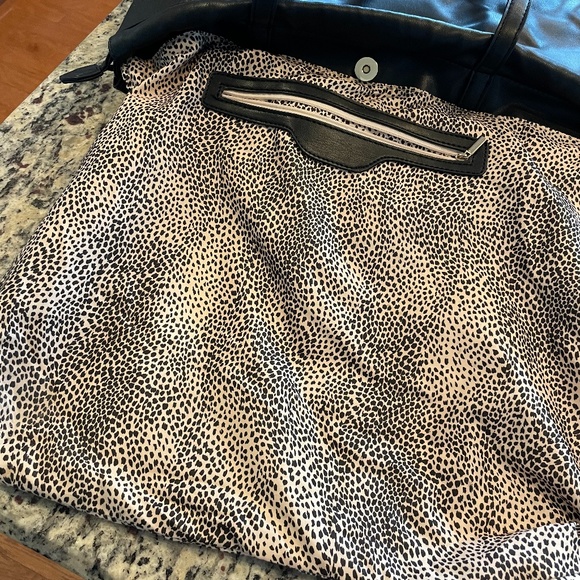 Sack Style Handbag - Picture 6 of 6